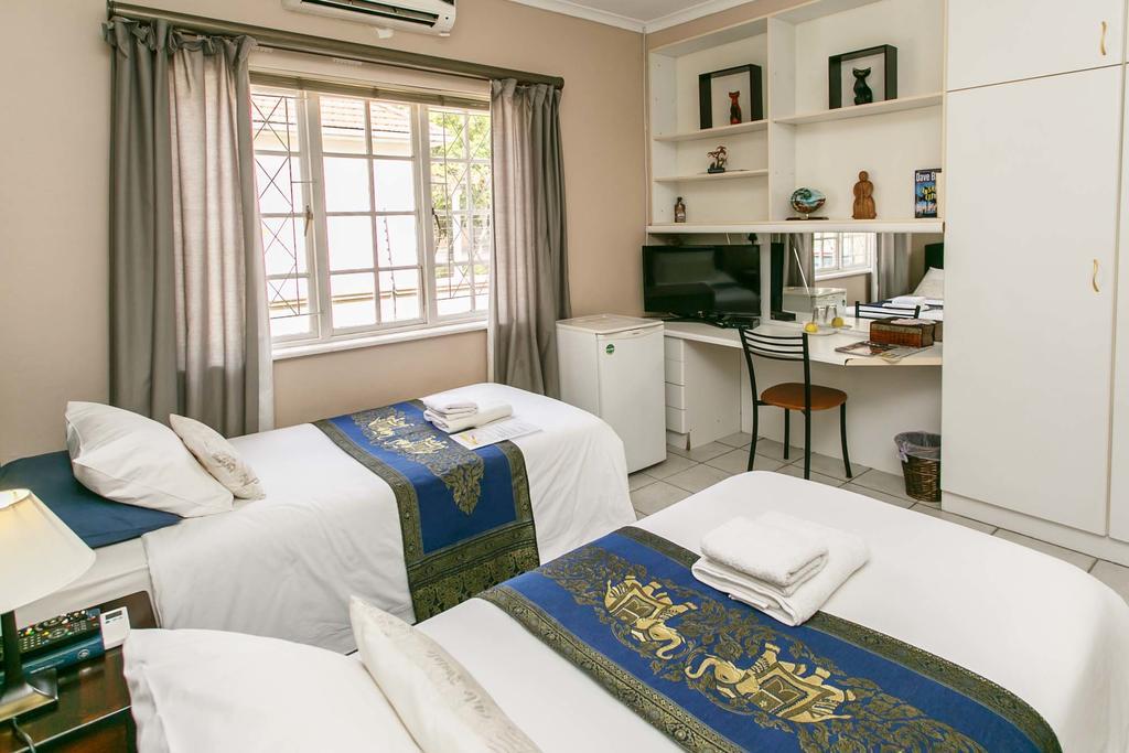 Sun Bell Lodge Белвил Екстериор снимка