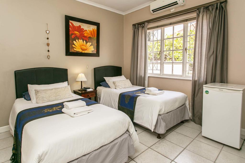 Sun Bell Lodge Белвил Екстериор снимка