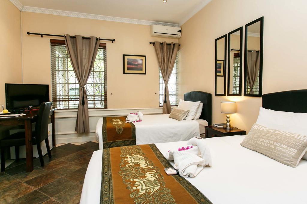 Sun Bell Lodge Белвил Екстериор снимка