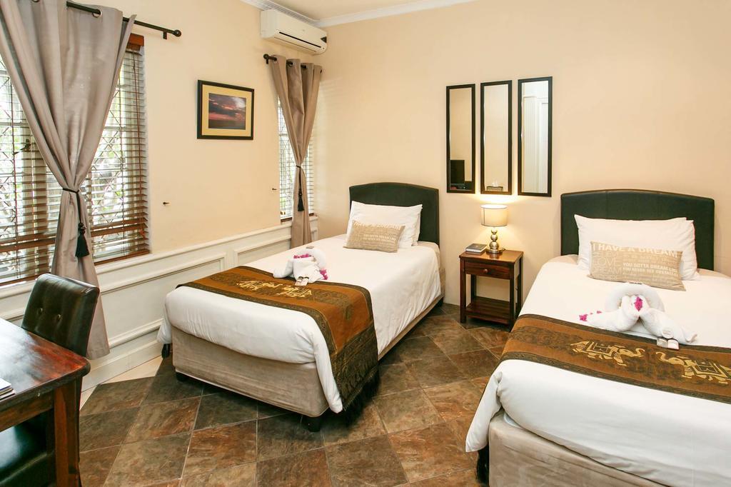 Sun Bell Lodge Белвил Екстериор снимка