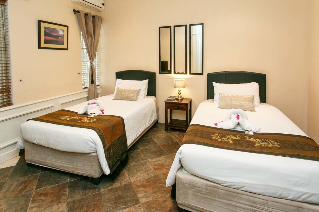 Sun Bell Lodge Белвил Екстериор снимка