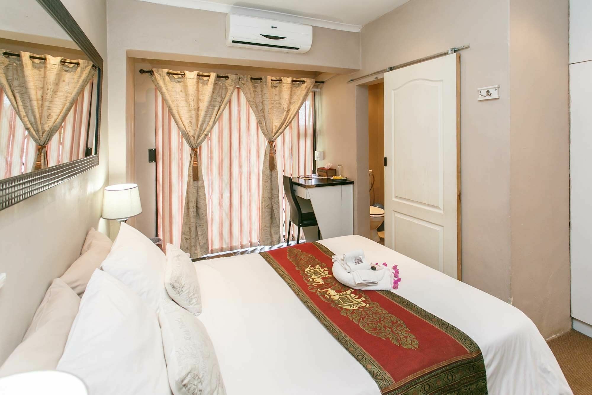 Sun Bell Lodge Белвил Екстериор снимка