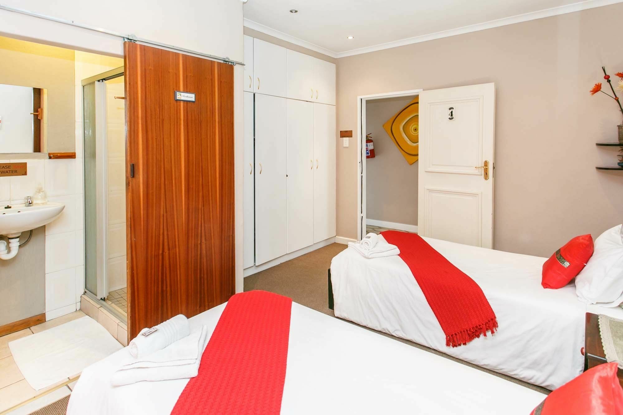 Sun Bell Lodge Белвил Екстериор снимка
