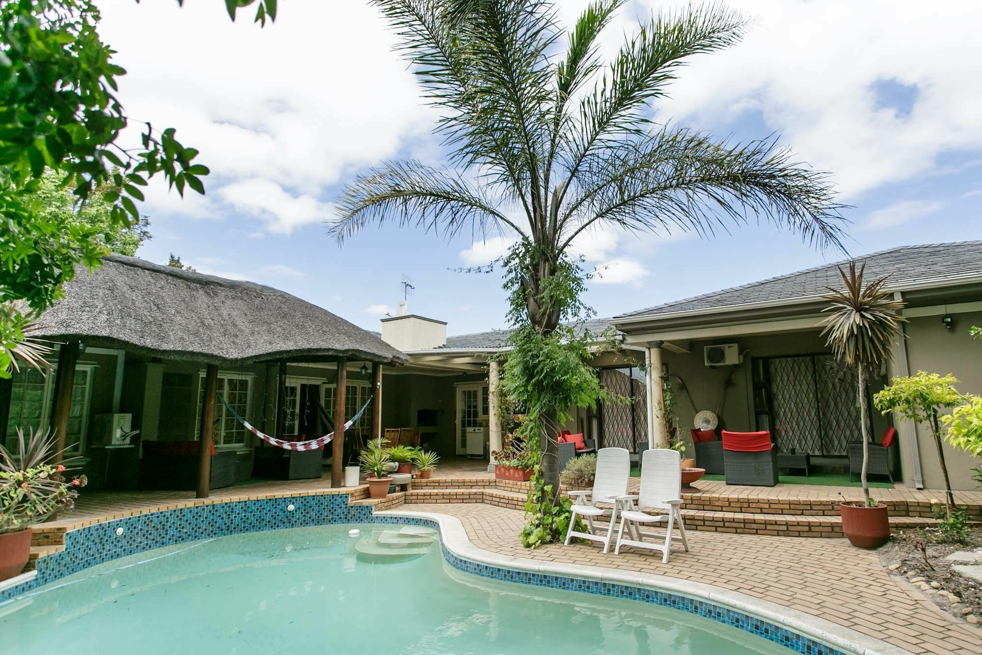 Sun Bell Lodge Белвил Екстериор снимка